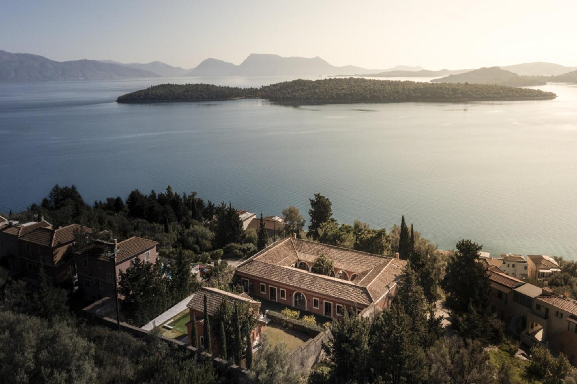 Villa Veneziano Suites & Villa Nydri  Exterior foto
